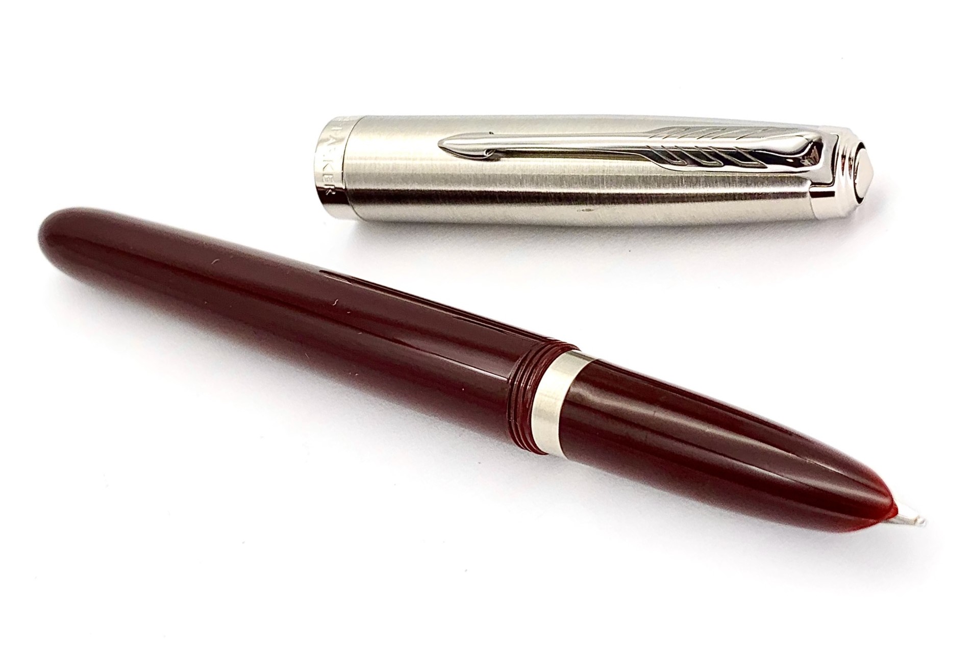 Parker51BurgundyChromeTrimFPSteelNib_e